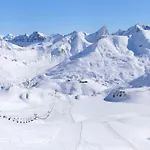 Mount74 * Zürs