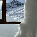 Mount74 Zürs